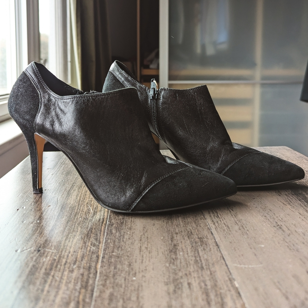 Leather & Suede Massimo Baldi Italian made Ankle Booties - size 39